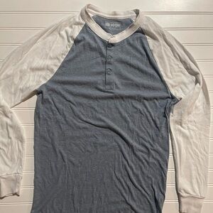 Men's Blue and White Raglan/Henley Shirt
